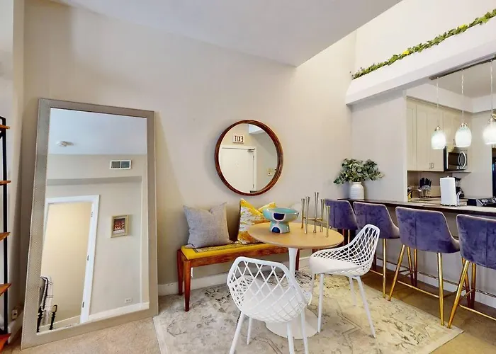 Апартаменты River North Deltee *