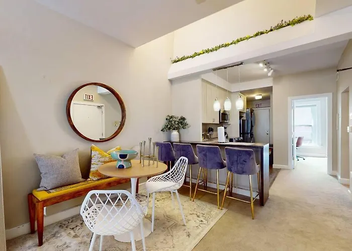 River North Deltee Апартаменты